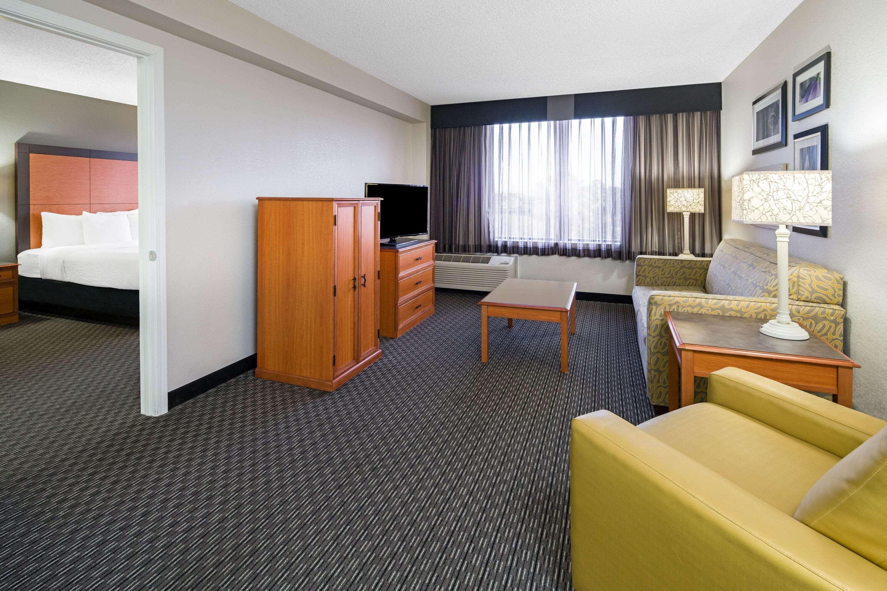 La Quinta By Wyndham Buena Park Hotel La Palma Bagian luar foto