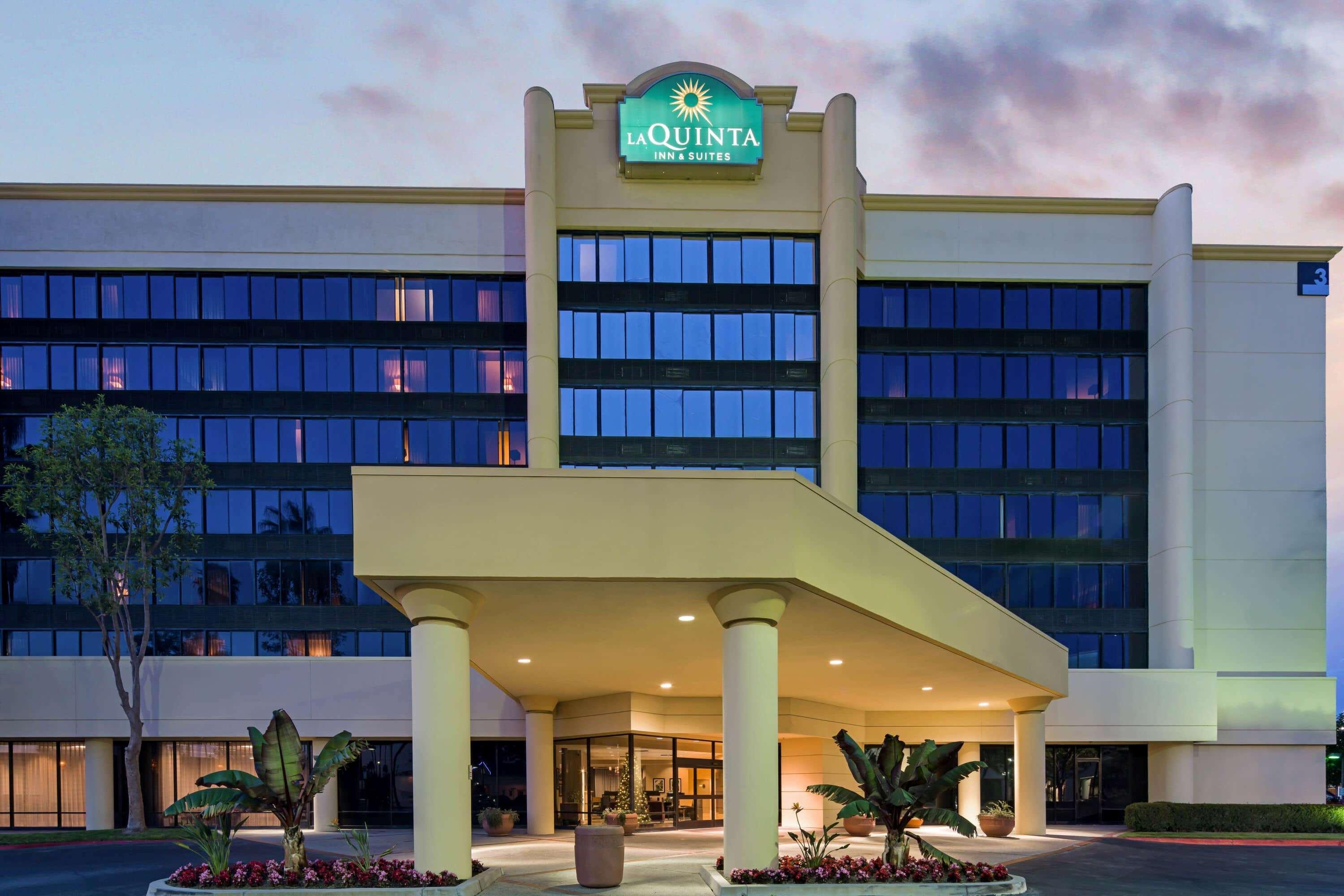 La Quinta By Wyndham Buena Park Hotel La Palma Bagian luar foto