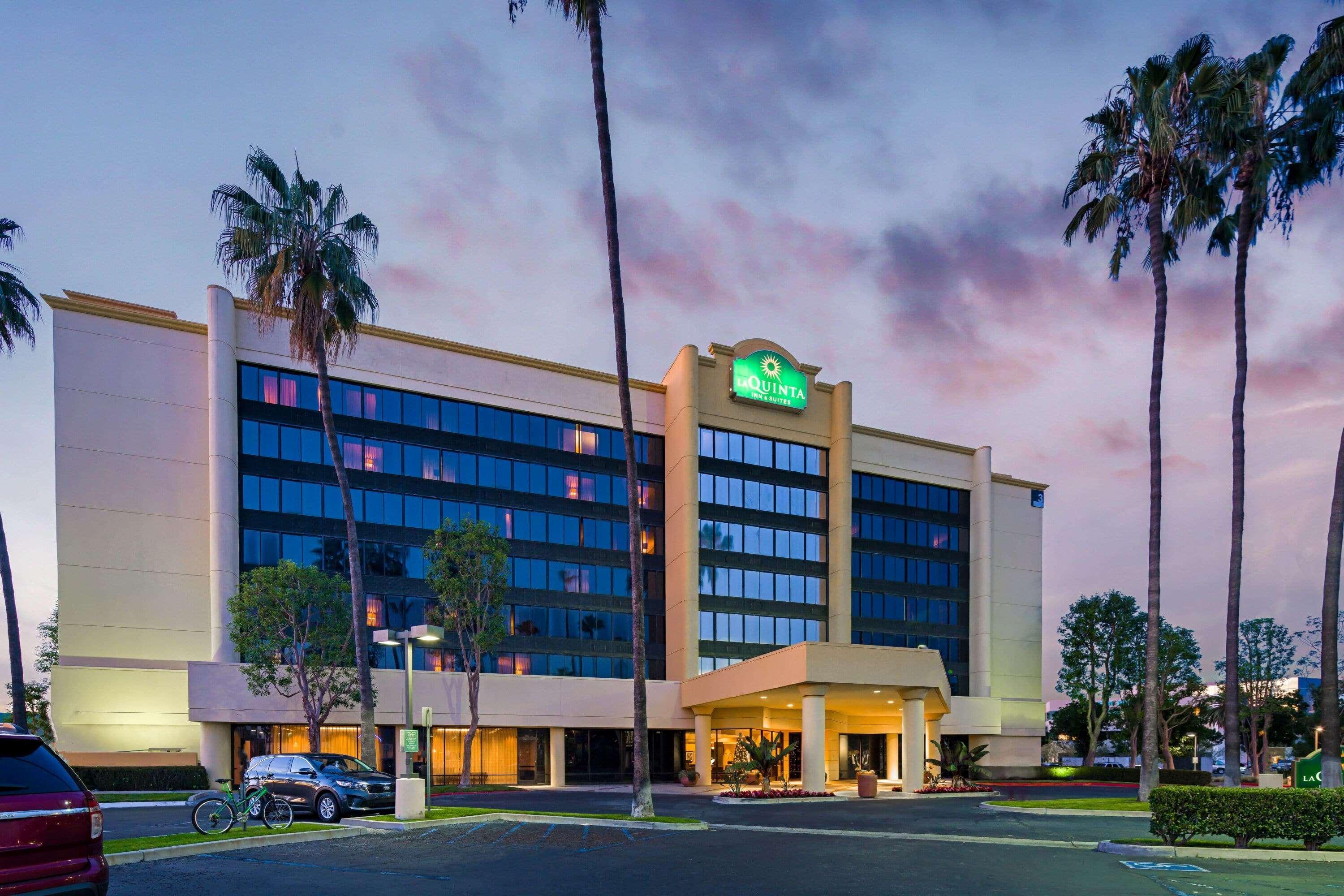 La Quinta By Wyndham Buena Park Hotel La Palma Bagian luar foto